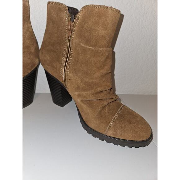 New! White Mountain Taft Suede Zip Up Ankle Boot Brown Size 9 - Picture 9 of 12